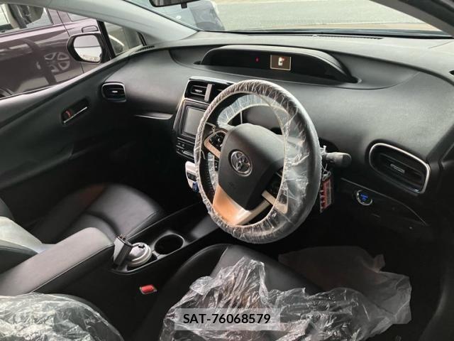 Toyota PRIUS 2017-09 8797157-10