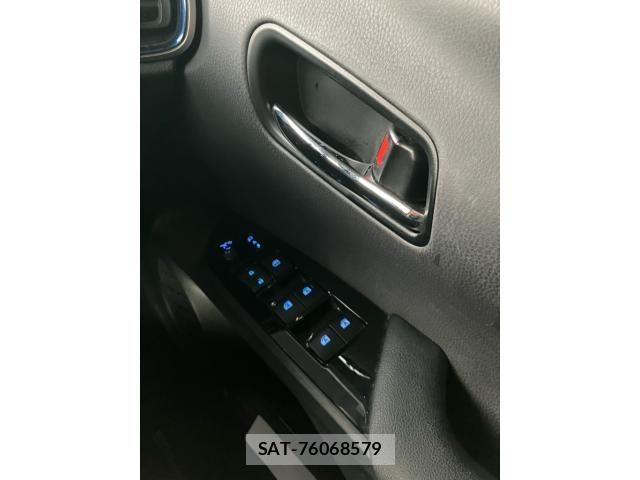 Toyota PRIUS 2017-09 8797157-13