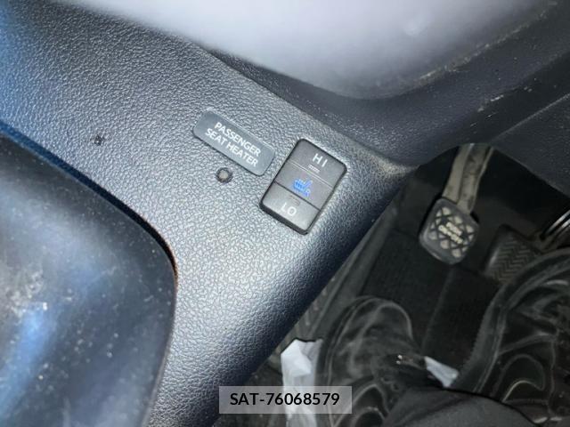 Toyota PRIUS 2017-09 8797157-19
