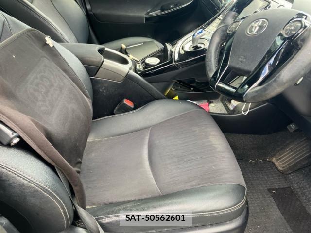 Toyota PRIUS 2014-06 8797184-15