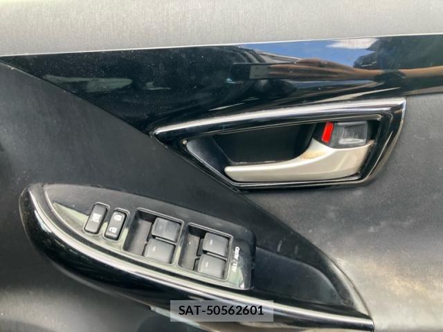 Toyota PRIUS 2014-06 8797184-17