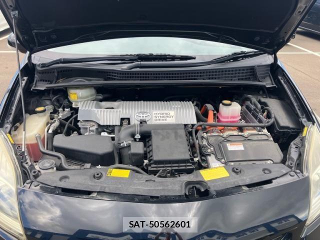 Toyota PRIUS 2014-06 8797184-24