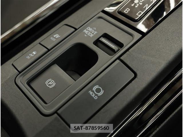 Toyota PRIUS 2023-10 8797143-10