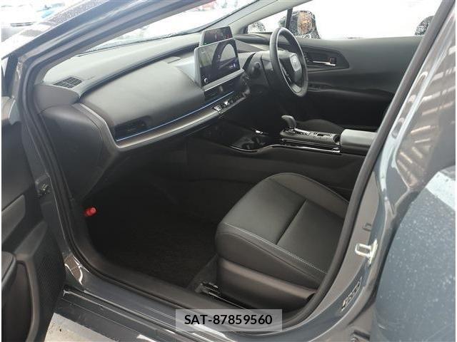 Toyota PRIUS 2023-10 8797143-14