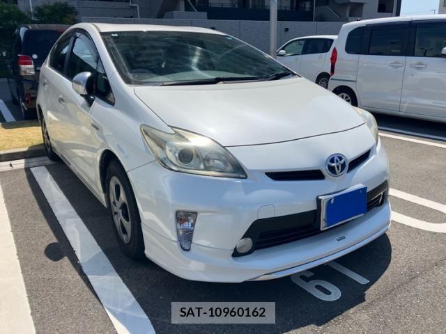 Toyota PRIUS 2014-03 8797176-0