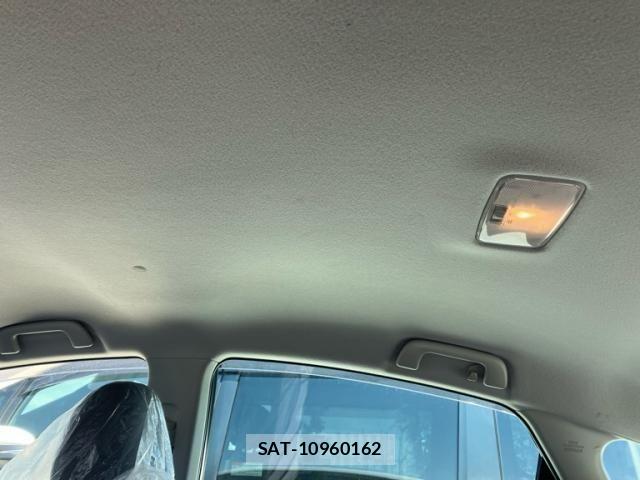 Toyota PRIUS 2014-03 8797176-16