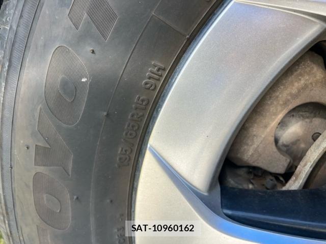 Toyota PRIUS 2014-03 8797176-4