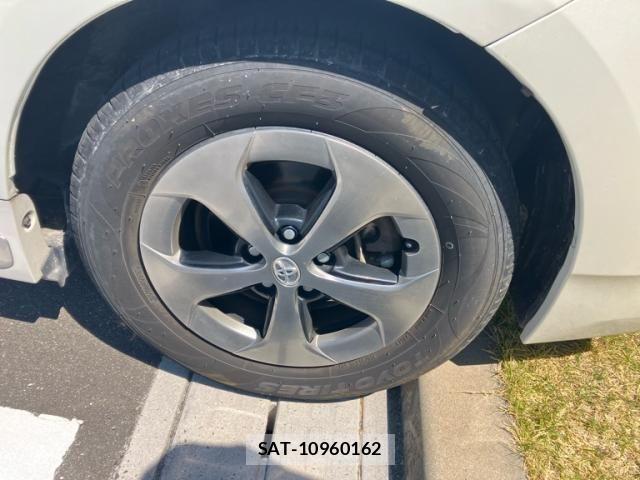 Toyota PRIUS 2014-03 8797176-7