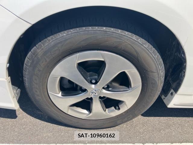 Toyota PRIUS 2014-03 8797176-8