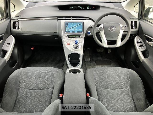 Toyota PRIUS 2014-01 8797167-1