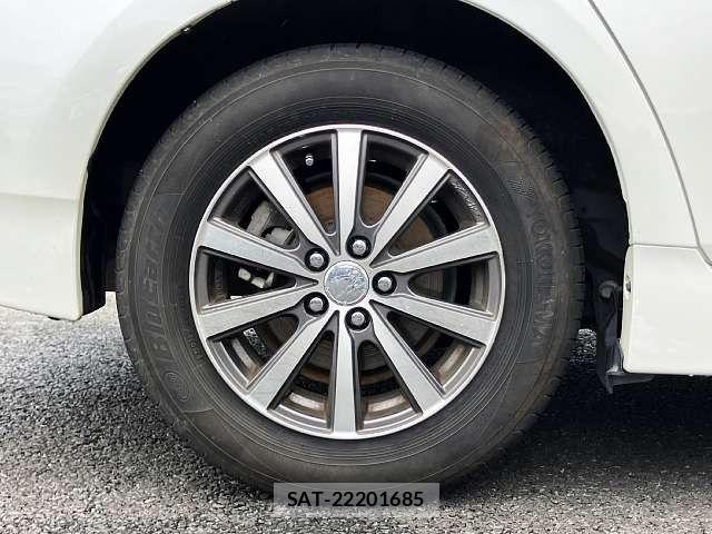 Toyota PRIUS 2014-01 8797167-3