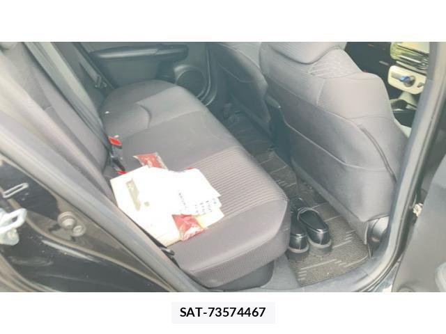 Toyota PRIUS 2015-12 8797172-10