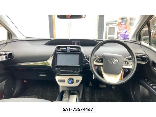 Toyota PRIUS 2015-12 8797172-11