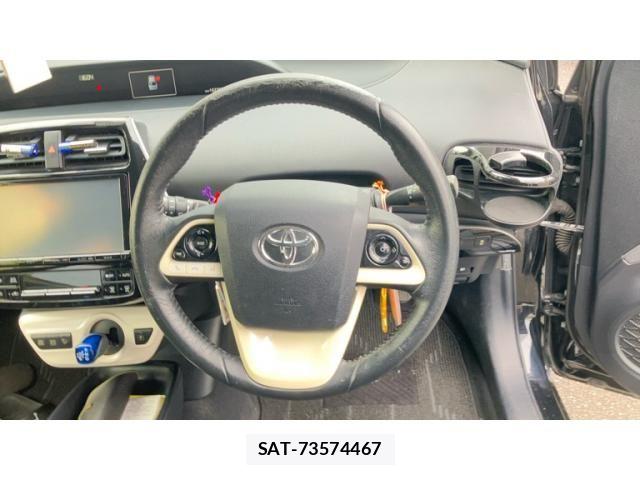 Toyota PRIUS 2015-12 8797172-15