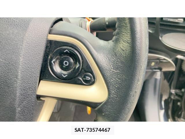 Toyota PRIUS 2015-12 8797172-16