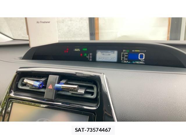 Toyota PRIUS 2015-12 8797172-17