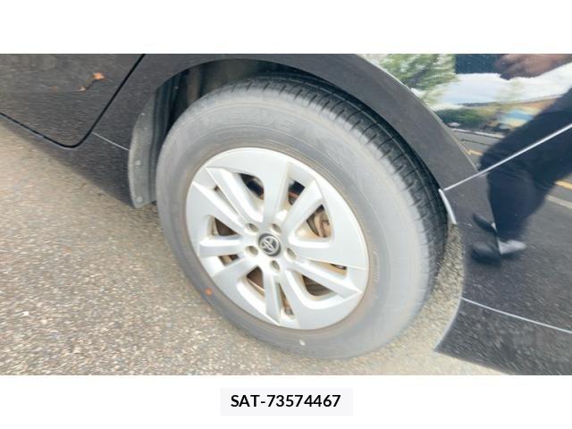 Toyota PRIUS 2015-12 8797172-6