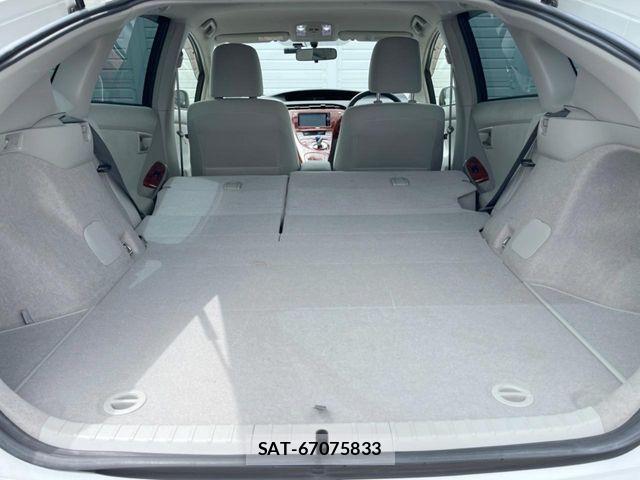 Toyota PRIUS 2013-12 8797174-9