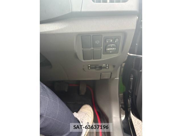 Toyota PRIUS 2011-09 8797189-14