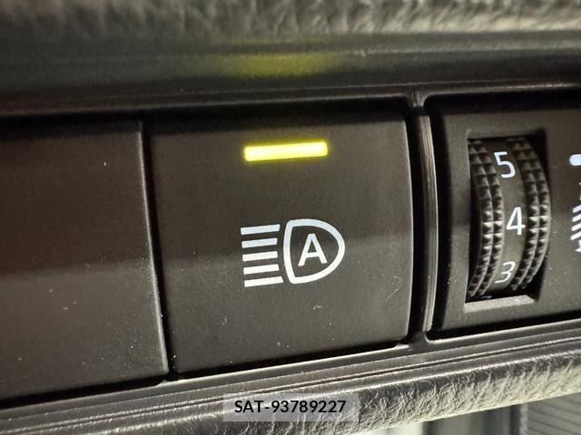 Toyota PRIUS 2023-09 8797138-20