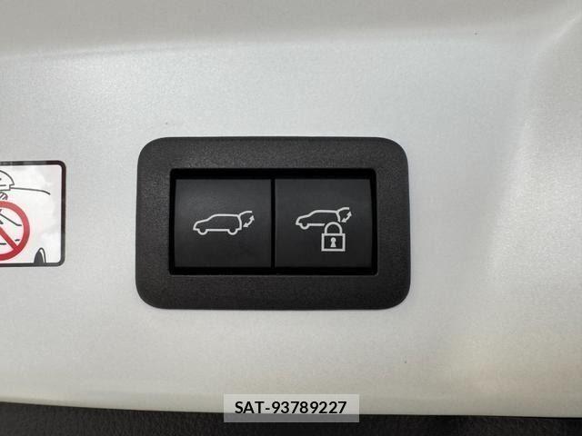 Toyota PRIUS 2023-09 8797138-23