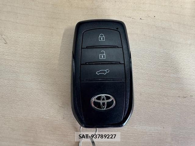 Toyota PRIUS 2023-09 8797138-28