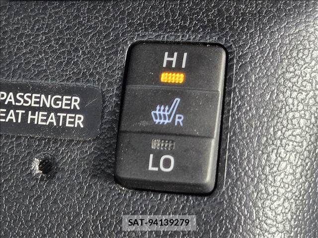 Toyota PRIUS 2016-05 8797166-6