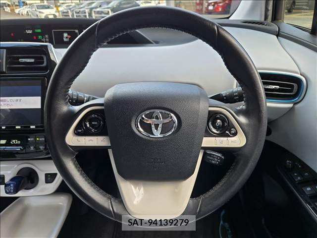 Toyota PRIUS 2016-05 8797166-8