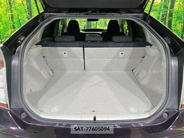 Toyota PRIUS 2013-09 8797168-9