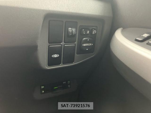 Toyota PRIUS 2009-10 8797186-14
