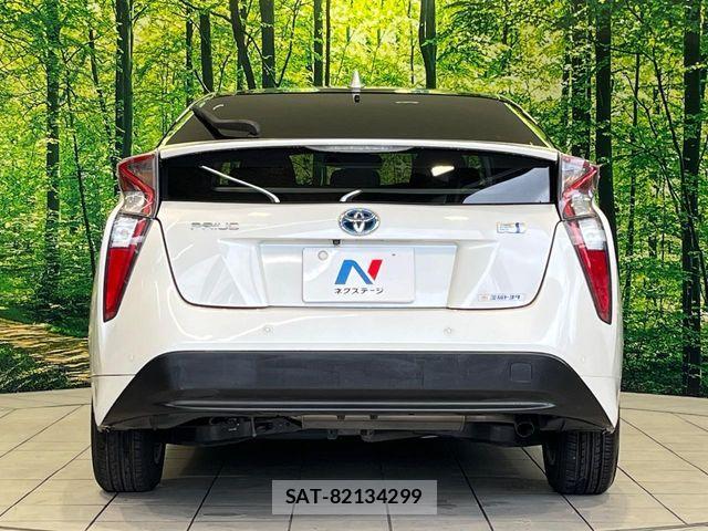 Toyota PRIUS 2016-04 8797154-14