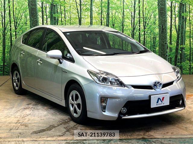 Toyota PRIUS 2014-07 8831159-15