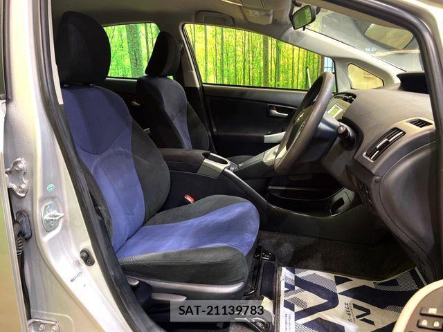Toyota PRIUS 2014-07 8831159-7