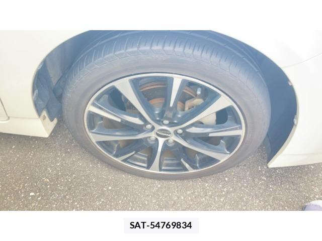Toyota PRIUS 2011-10 8831190-5
