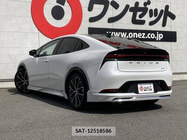 Toyota PRIUS 2024-01 8831088-11