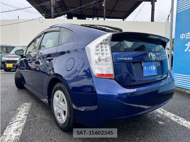 Toyota PRIUS 2009-12 8831180-2