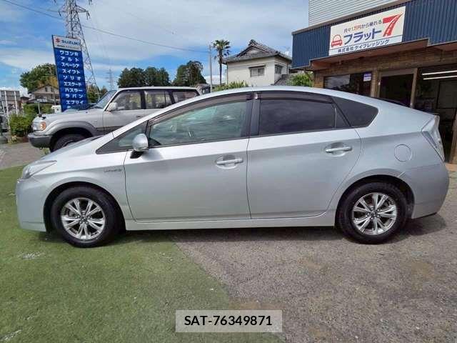 Toyota PRIUS 2009-10 8831166-11