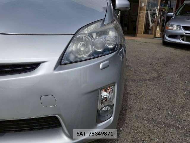Toyota PRIUS 2009-10 8831166-13