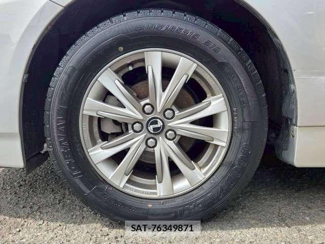 Toyota PRIUS 2009-10 8831166-19