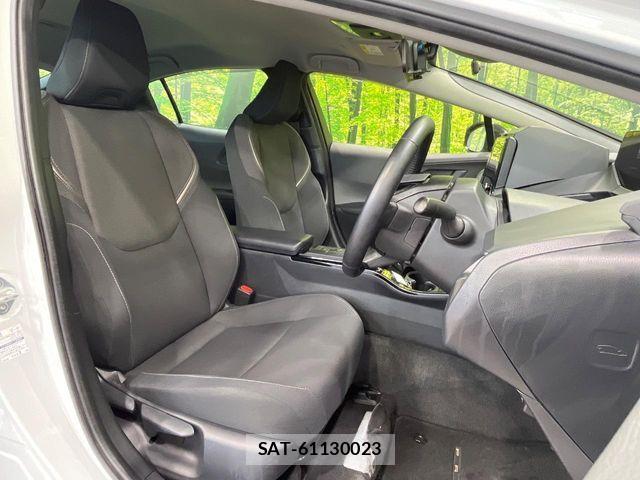 Toyota PRIUS 2023-08 8831111-9