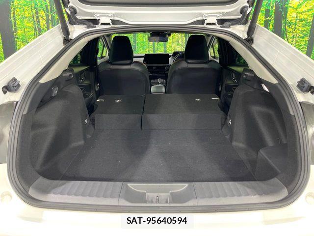 Toyota PRIUS 2024-02 8831094-9