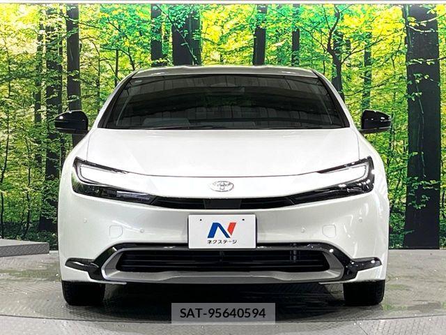 Toyota PRIUS 2024-02 8831094-13