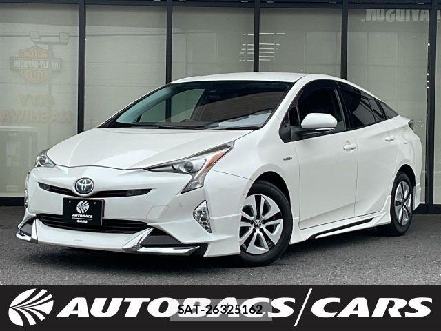 Toyota PRIUS 2018-05 8831115-0