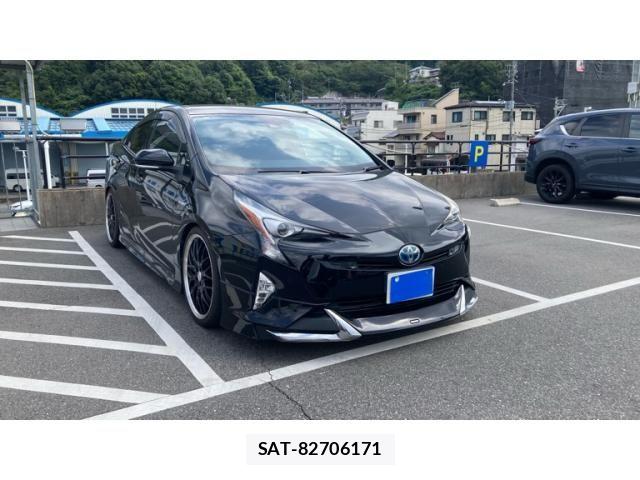 Toyota PRIUS 2017-08 8831124-0