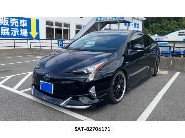 Toyota PRIUS 2017-08 8831124-1