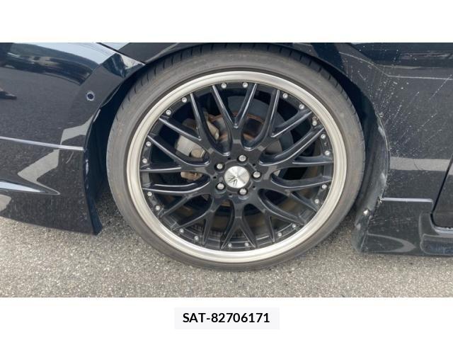 Toyota PRIUS 2017-08 8831124-4