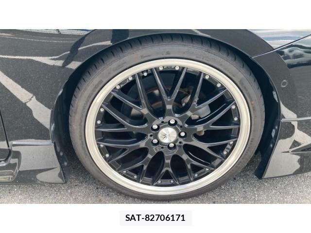 Toyota PRIUS 2017-08 8831124-7