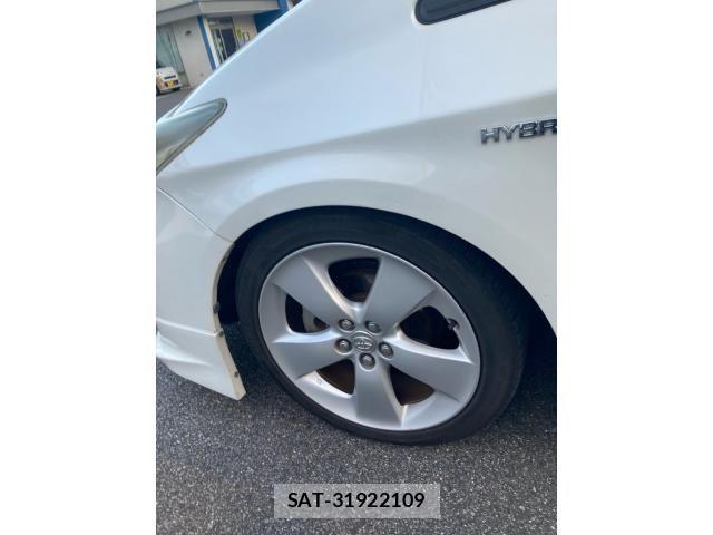 Toyota PRIUS 2012-08 8831182-11