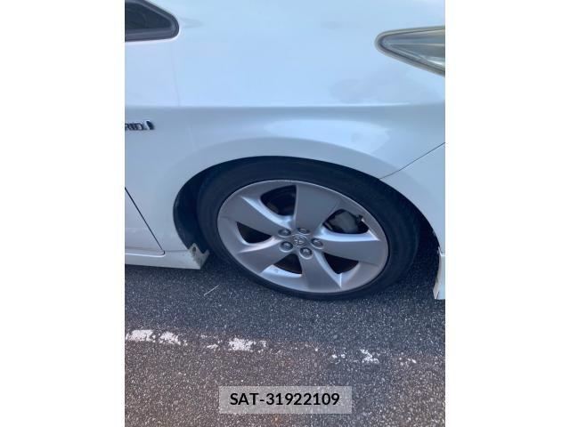 Toyota PRIUS 2012-08 8831182-3