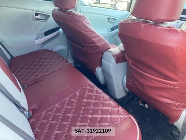 Toyota PRIUS 2012-08 8831182-5